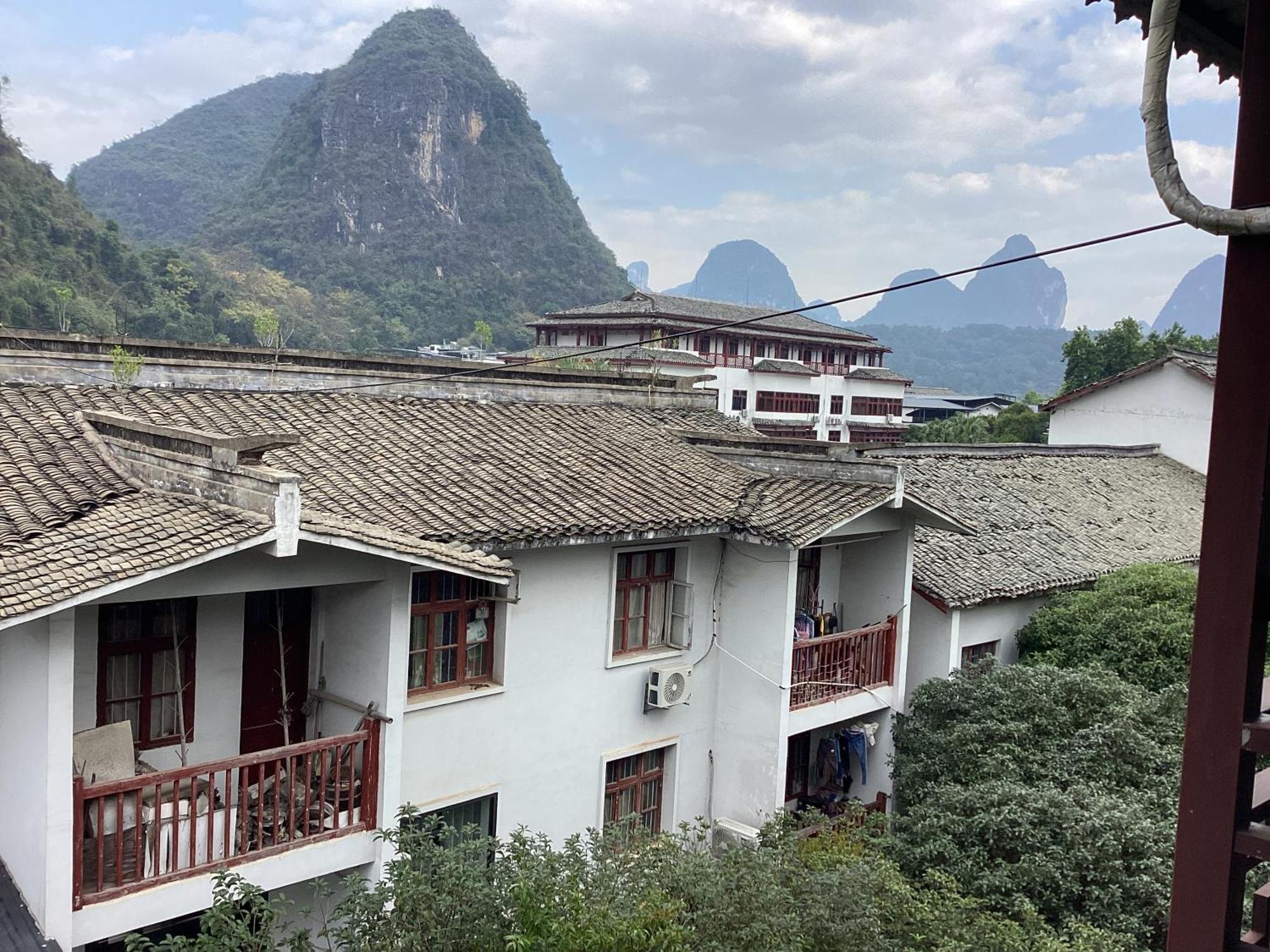 Lazzy Inn Yangshuo Exteriör bild